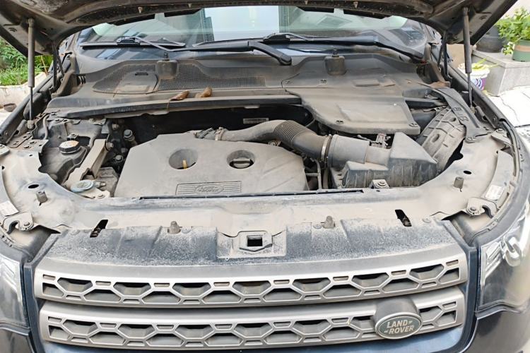 Used Land Rover Discovery Sport 2016 2.0T SE Engine Bay