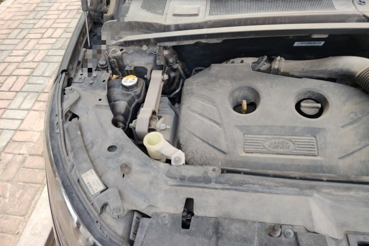 Used Land Rover Discovery Sport 2016 2.0T HSE LUXURY Engine Bay Right
