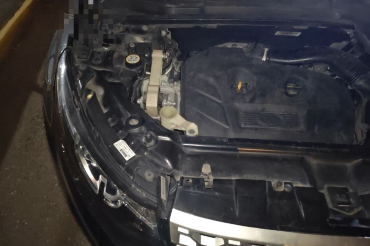 Used Land Rover Discovery Sport 2016 2.0T HSE Engine Bay Right