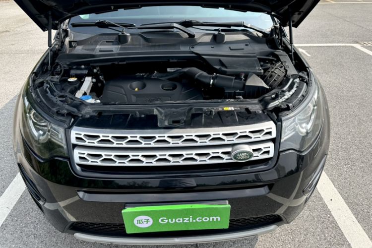 Used Land Rover Discovery Sport 2016 2.0T HSE Engine Bay