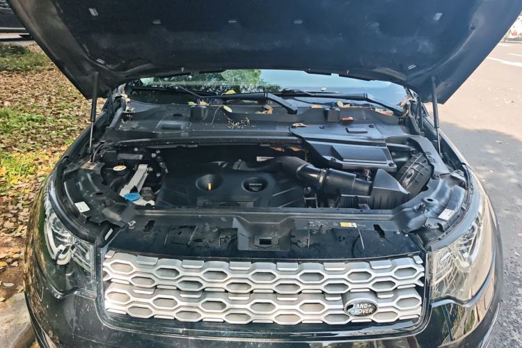 Used Land Rover Discovery Sport 2016 2.0T HSE Engine Bay