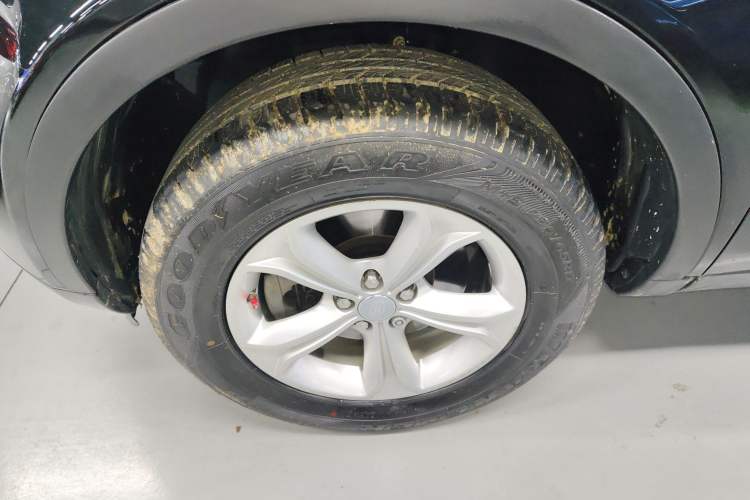 Used Land Rover Discovery Sport 2016 2.0T S Exterior 4