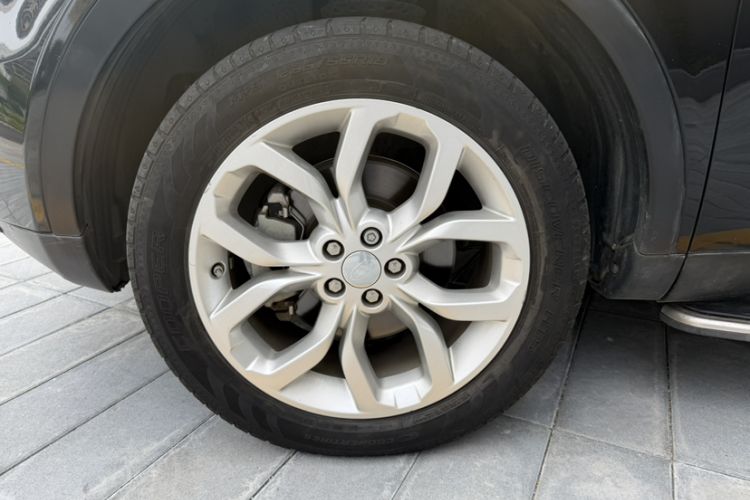 Used Land Rover Discovery Sport 2016 2.0T HSE Exterior 4