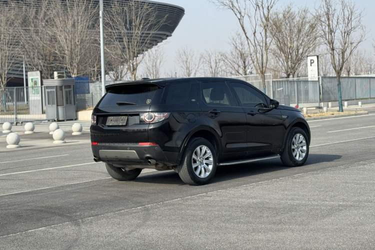 Used Land Rover Discovery Sport 2016 2.0T SE Exterior 5