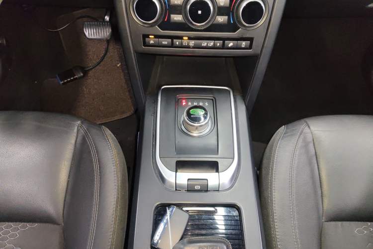 Used Land Rover Discovery Sport 2016 2.0T S Gear Lever