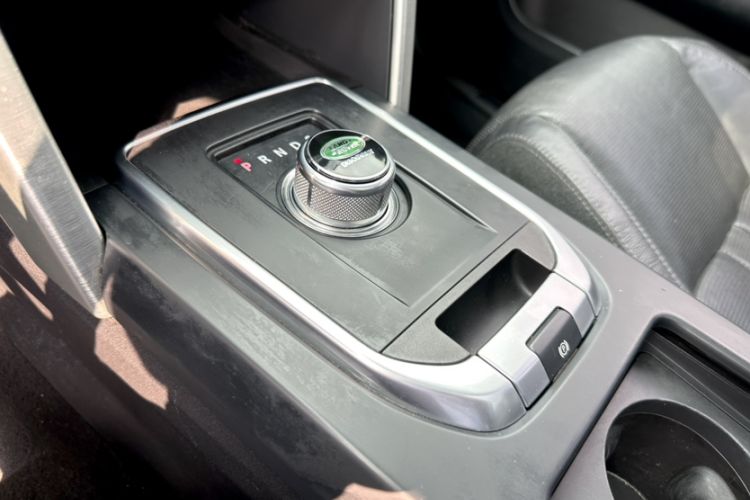 Used Land Rover Discovery Sport 2016 2.0T HSE Gear Lever