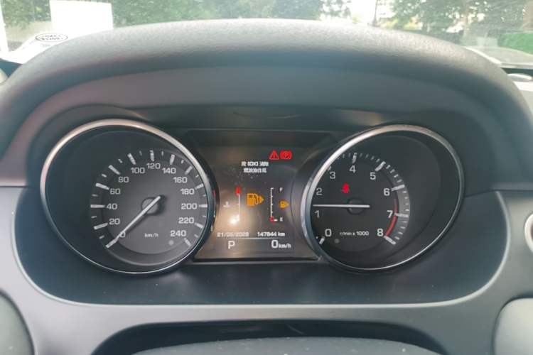 Used Land Rover Discovery Sport 2016 2.0T S Instrument Cluster