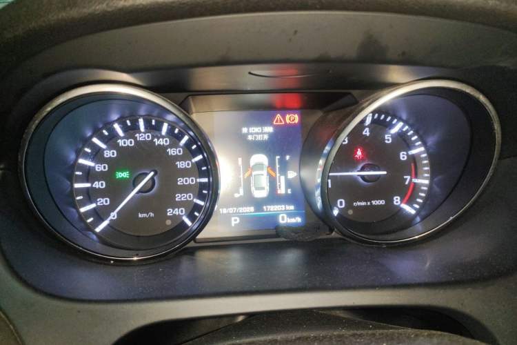 Used Land Rover Discovery Sport 2016 2.0T HSE Instrument Cluster