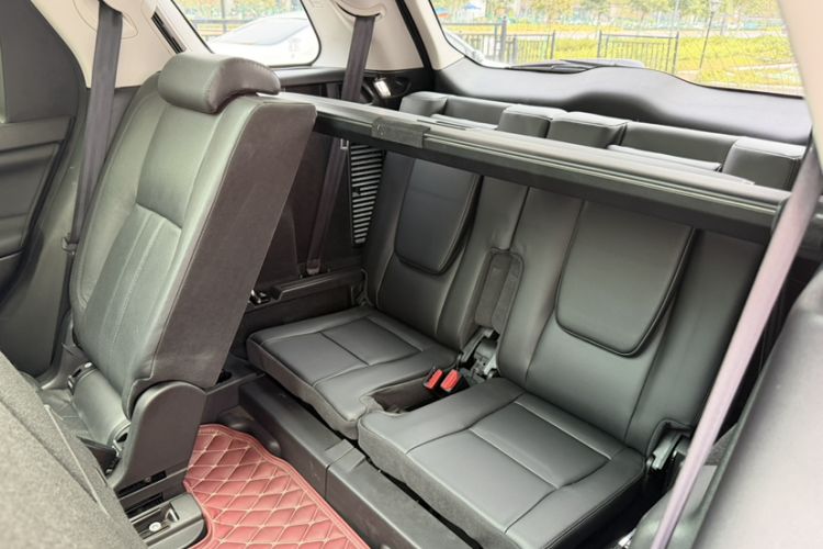Used Land Rover Discovery Sport 2016 2.0T HSE Interior 1