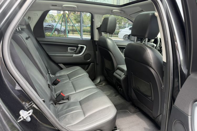Used Land Rover Discovery Sport 2016 2.0T HSE Interior 3