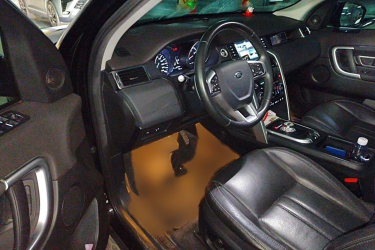 Used Land Rover Discovery Sport 2016 2.0T HSE Interior 3