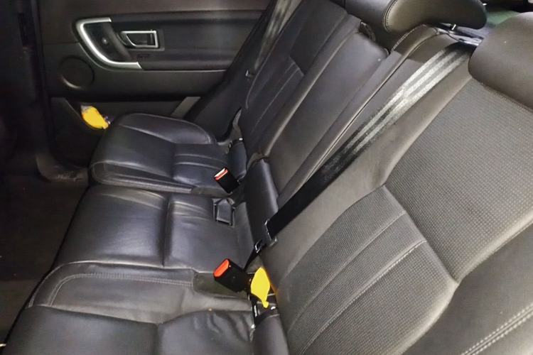 Used Land Rover Discovery Sport 2016 2.0T HSE Interior 4