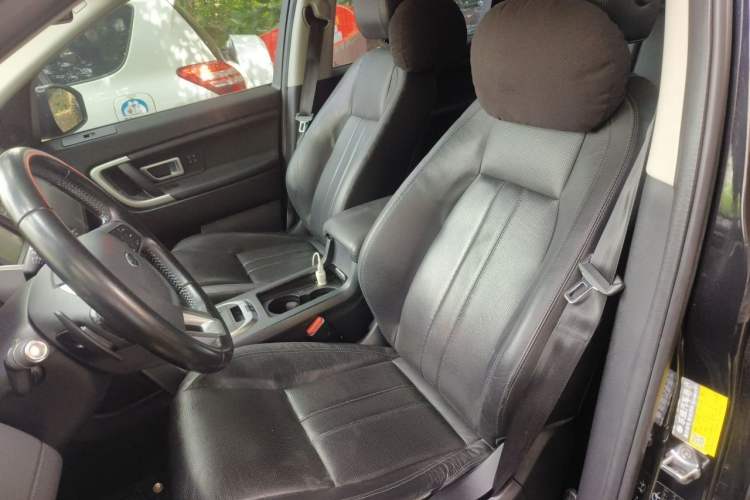 Used Land Rover Discovery Sport 2016 2.0T HSE Left Front Seat