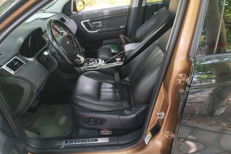 Used Land Rover Discovery Sport 2016 2.0T HSE Left Front Seat
