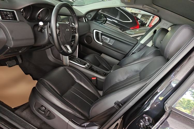 Used Land Rover Discovery Sport 2016 2.0T HSE Left Front Seat