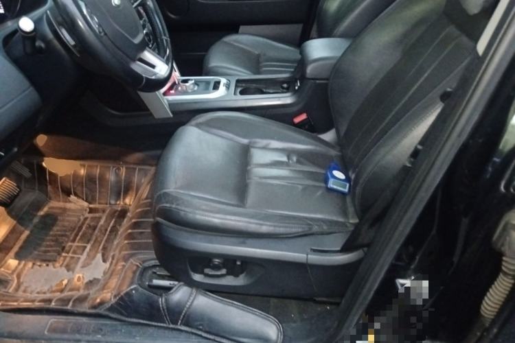 Used Land Rover Discovery Sport 2016 2.0T SE Left Front Seat