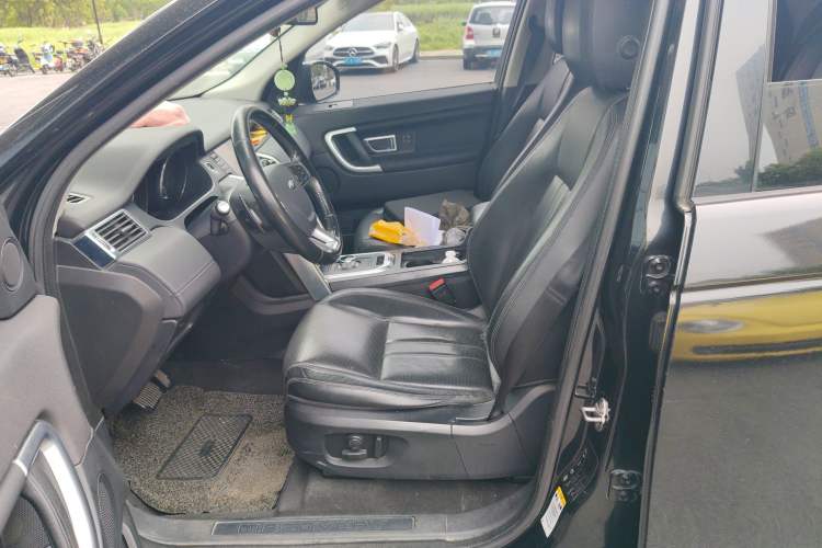 Used Land Rover Discovery Sport 2016 2.0T HSE Left Front Seat