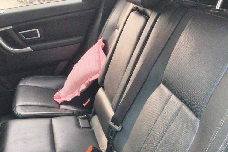 Used Land Rover Discovery Sport 2016 2.0T HSE Left Rear Seat