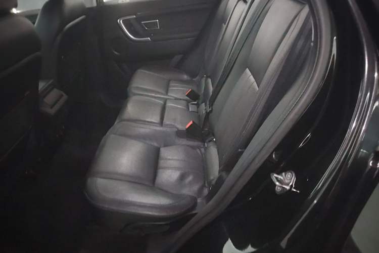 Used Land Rover Discovery Sport 2016 2.0T HSE Left Rear Seat