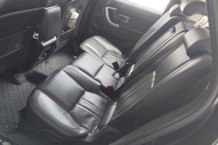 Used Land Rover Discovery Sport 2016 2.0T HSE Left Rear Seat