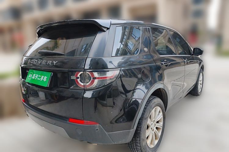 Used Land Rover Discovery Sport 2016 2.0T SE Rear Right 45 Deg