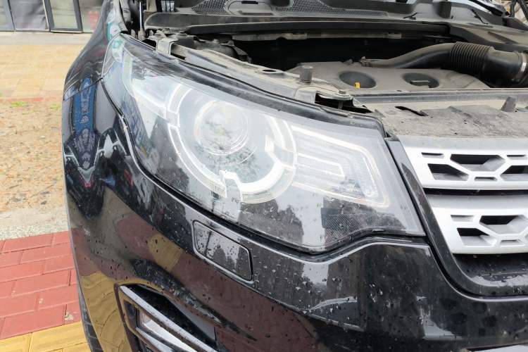 Used Land Rover Discovery Sport 2016 2.0T HSE Right Front Headlight