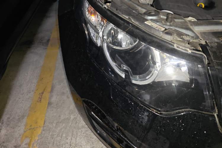 Used Land Rover Discovery Sport 2016 2.0T S Right Front Headlight
