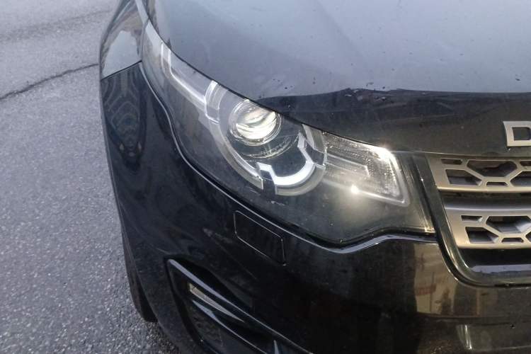Used Land Rover Discovery Sport 2016 2.0T SE Right Front Headlight