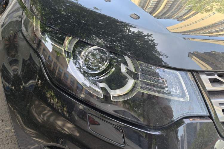Used Land Rover Discovery Sport 2016 2.0T SE Right Front Headlight