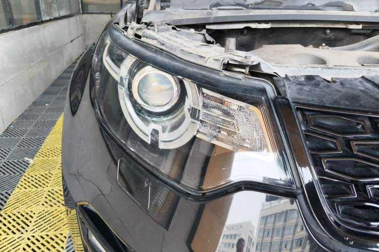 Used Land Rover Discovery Sport 2016 2.0T HSE Right Front Headlight
