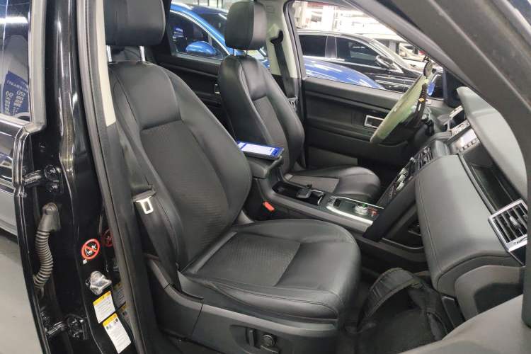 Used Land Rover Discovery Sport 2016 2.0T S Right Front Seat