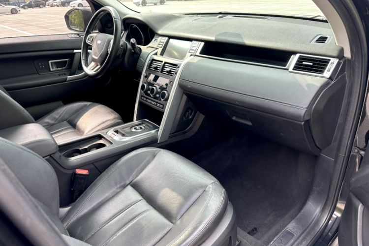 Used Land Rover Discovery Sport 2016 2.0T HSE Right Front Seat