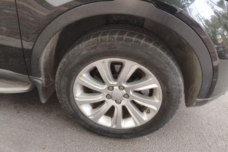 Used Land Rover Discovery Sport 2016 2.0T SE Right Front Wheel Hub