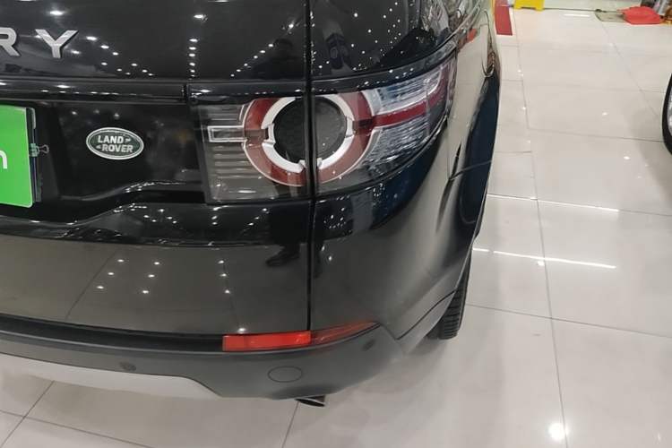 Used Land Rover Discovery Sport 2016 2.0T HSE Right Rear Taillight