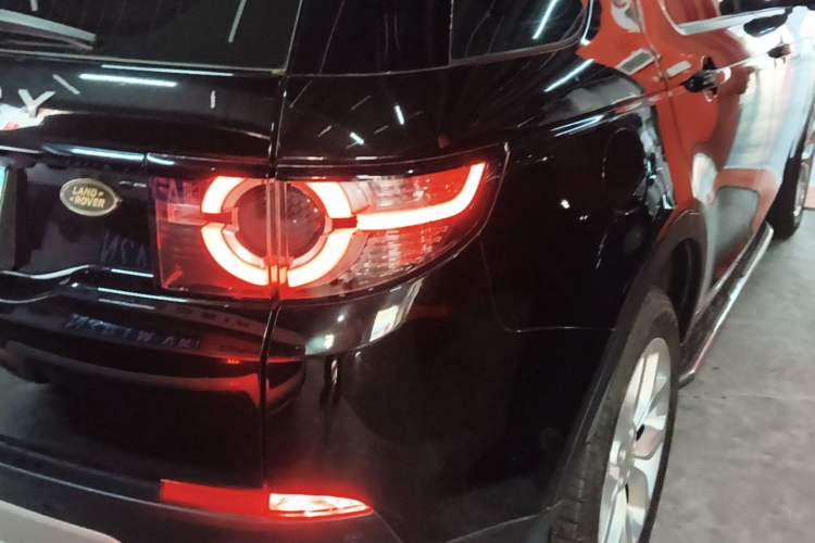 Used Land Rover Discovery Sport 2016 2.0T HSE Right Rear Taillight