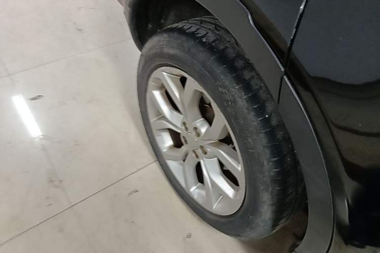 Used Land Rover Discovery Sport 2016 2.0T HSE Right Rear Wheel Hub