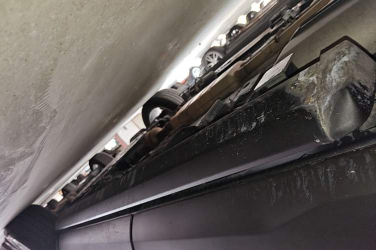 Used Land Rover Discovery Sport 2016 2.0T HSE Right Side Sill