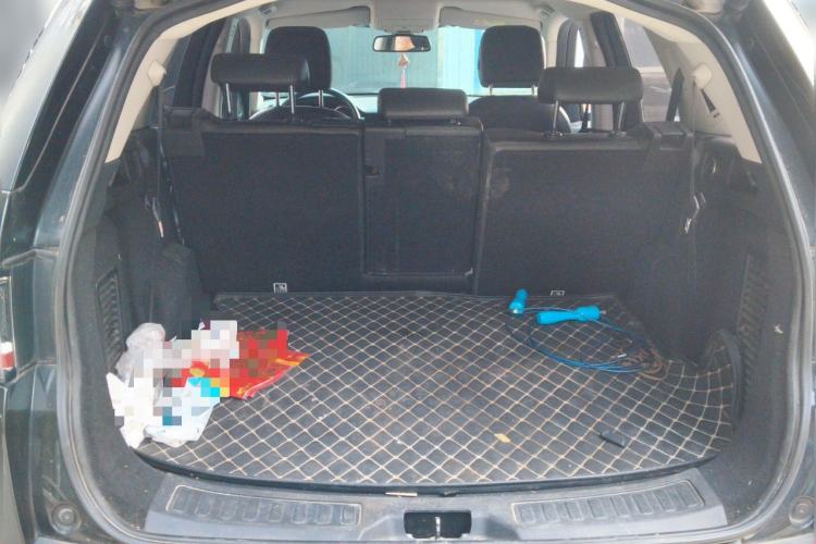 Used Land Rover Discovery Sport 2016 2.0T HSE Trunk
