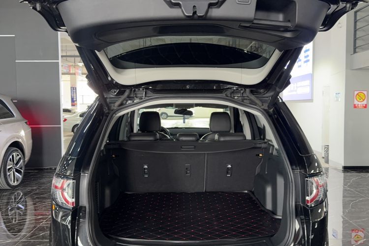 Used Land Rover Discovery Sport 2016 2.0T SE Trunk