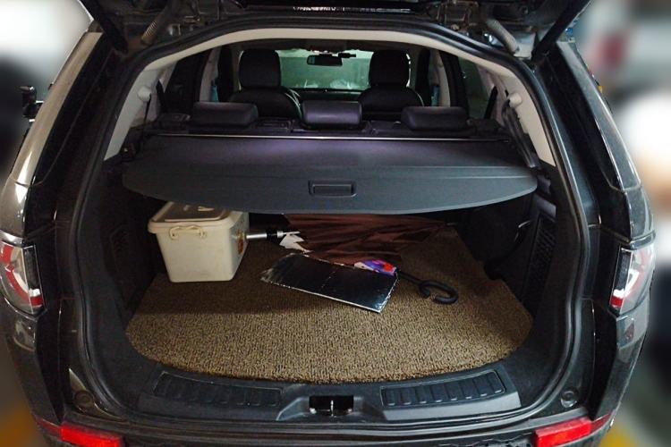 Used Land Rover Discovery Sport 2016 2.0T HSE Trunk