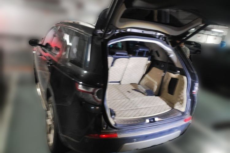 Used Land Rover Discovery Sport 2016 2.0T HSE Trunk