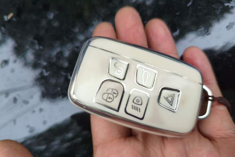 Used Land Rover Discovery Sport 2016 2.0T SE Vehicle Key