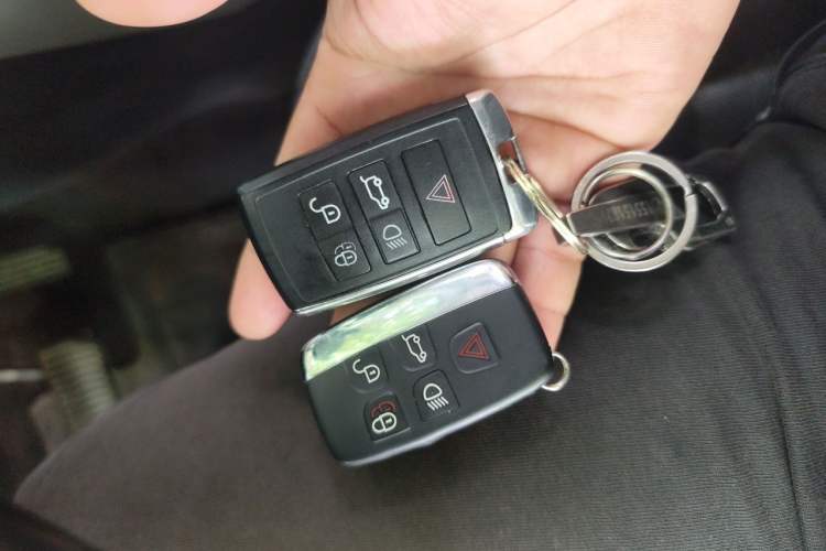 Used Land Rover Discovery Sport 2016 2.0T HSE Vehicle Key