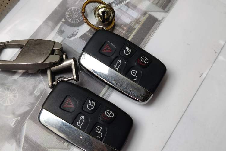 Used Land Rover Discovery Sport 2016 2.0T HSE Vehicle Key