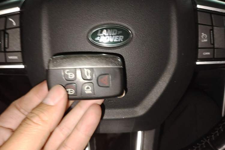 Used Land Rover Discovery Sport 2016 2.0T HSE Vehicle Key