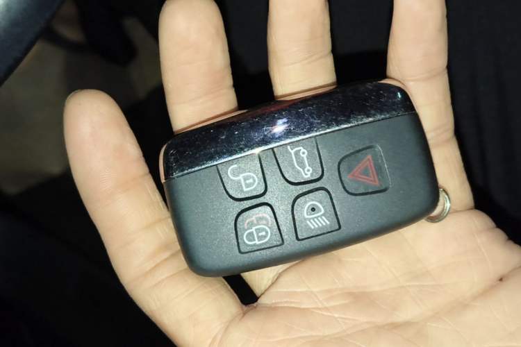 Used Land Rover Discovery Sport 2016 2.0T HSE Vehicle Key