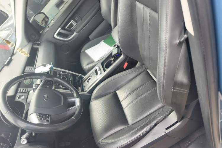 Used Land Rover Discovery Sport 2016 2.0T HSE Left Front Seat