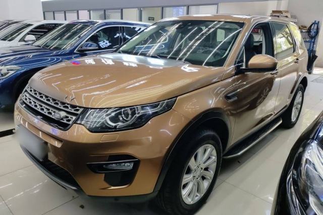 Land Rover Discovery Sport 2016 2.0T SE مستعملة