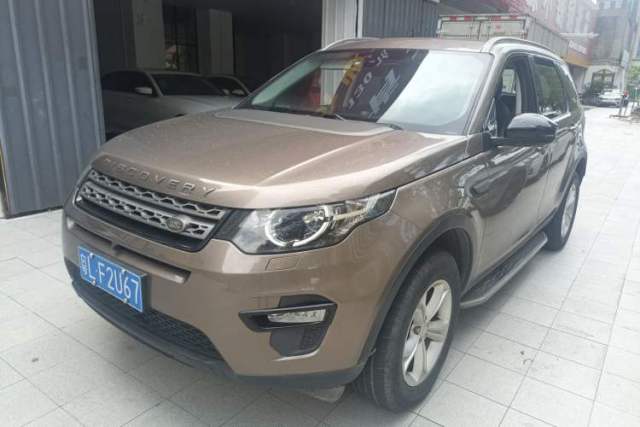 Land Rover Discovery Sport 2016 2.0T S مستعملة