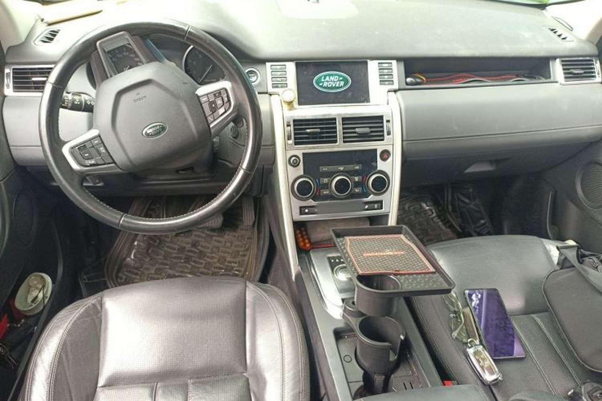 Used Land Rover Discovery Sport 2016 2.0T SE Center Console